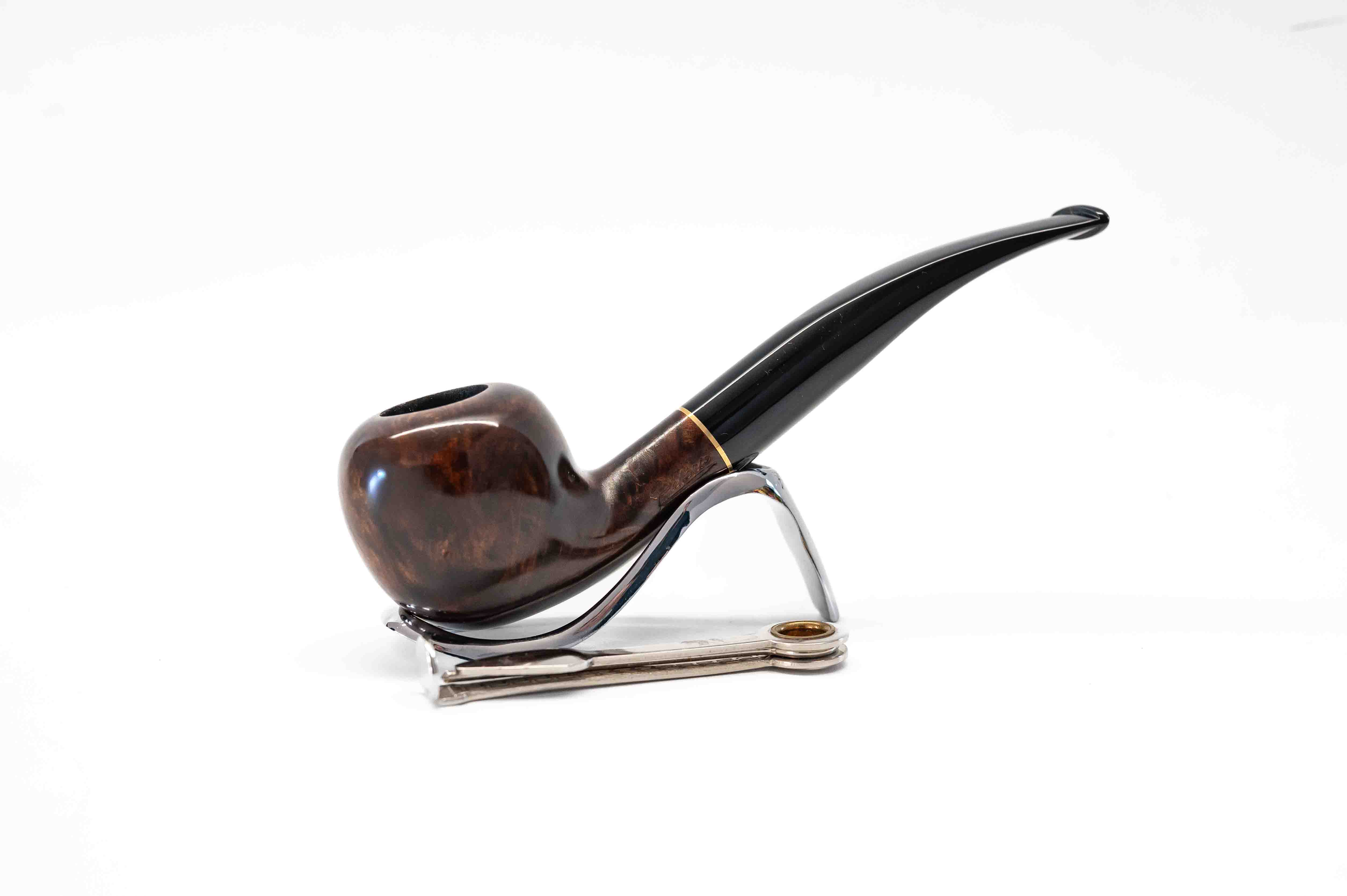 Padonio bruyer pipa 9mm filterrel, hajlított szárral, Apple forma